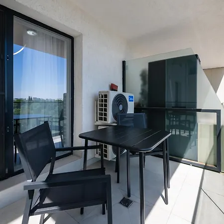 Belvedere Skyline - 1br With Balcony Boekarest