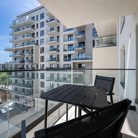 Belvedere Skyline - 1br With Balcony Appartement